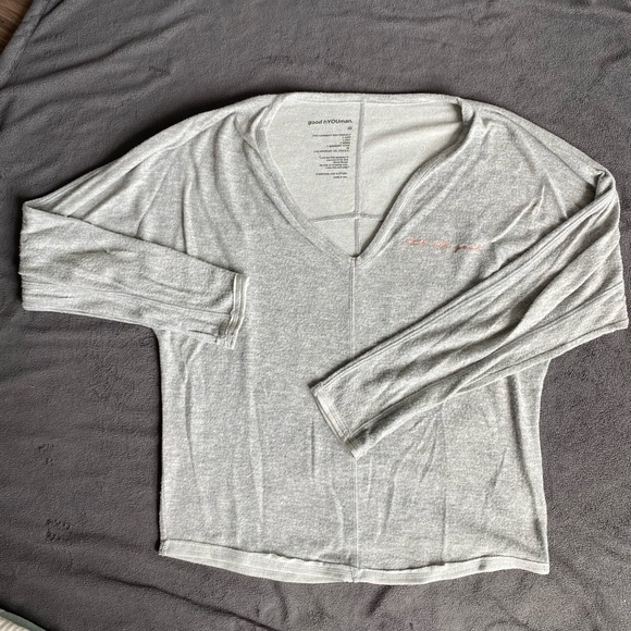 Good hYOUman - V-neck sweater - Picture 1 of 3